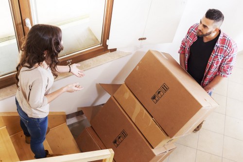 Local moving support for homes and small businesses in Harlington